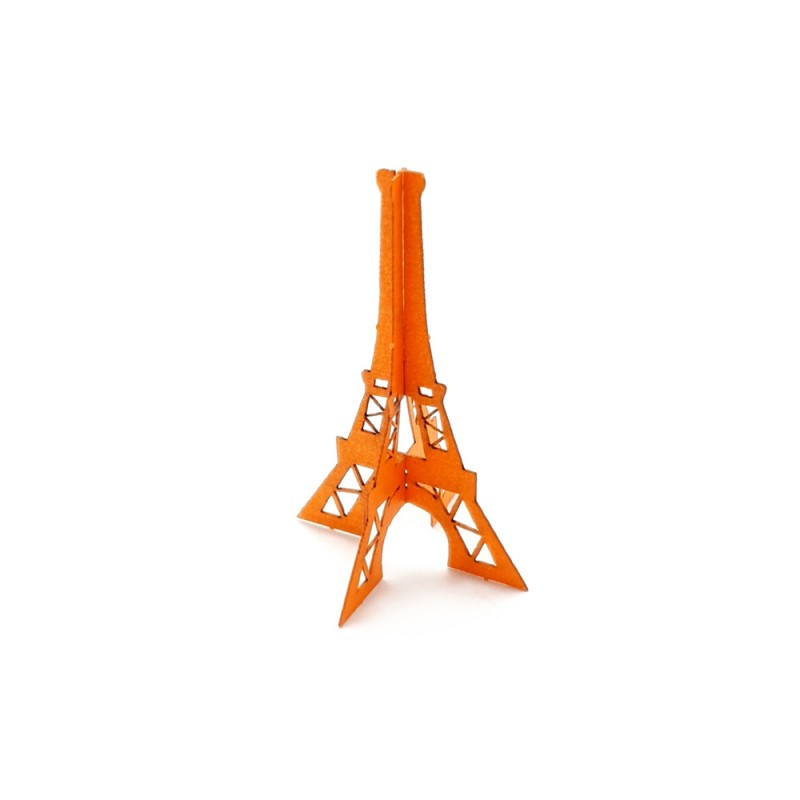Tour Eiffel en papier à monter - fabriquée à Paris - atelier Pato
